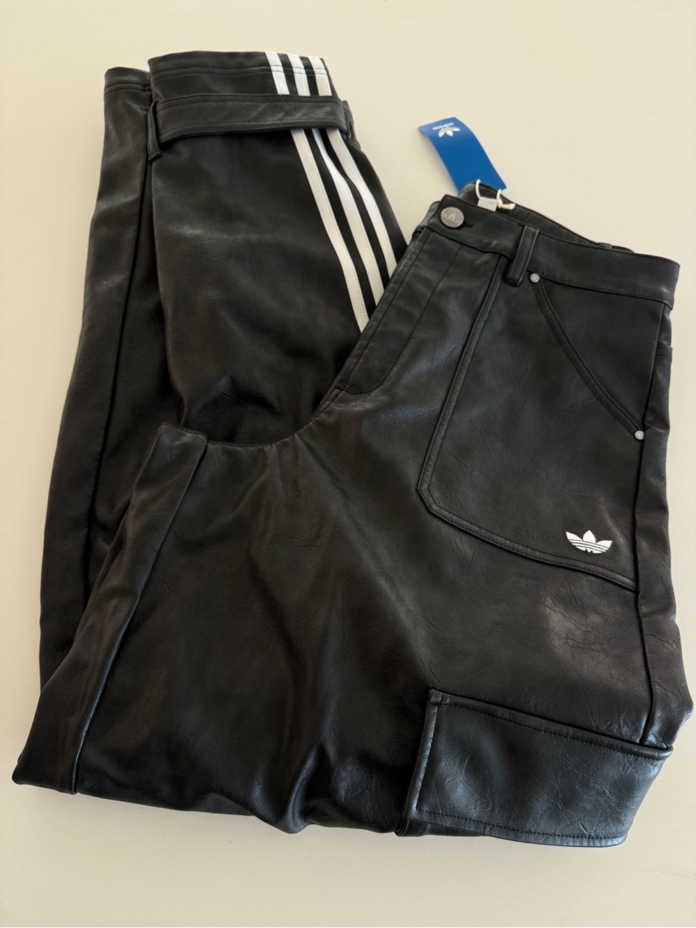 Nwt Adidas Adilenium Season 3 Vintage Faux Leather Pants sz 30 - Picture 4 of 8